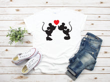 Load image into Gallery viewer, Disney Mickey &amp; Minnie Mouse Valentines Day T-Shirt